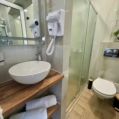 влас 1 * סבטי ולאס